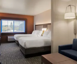 Photo 3 - Holiday Inn Express Hotel & Suites Oroville Lake, an IHG Hotel