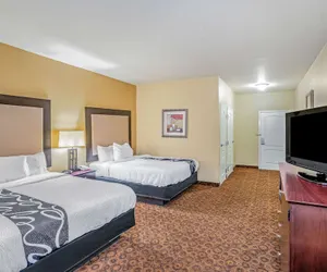 Photo 5 - La Quinta Inn & Suites by Wyndham Vicksburg