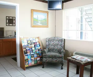 Photo 4 - Claremore Motor Inn