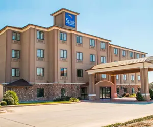 Photo 2 - Sleep Inn & Suites at Six Flags