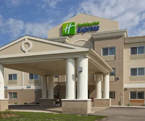 Photo 2 - Holiday Inn Express Devils Lake, an IHG Hotel