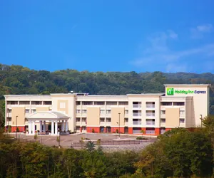 Photo 2 - Holiday Inn Express West Cincinnati, an IHG Hotel