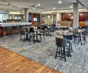 Photo 2 - Courtyard by Marriott Lima