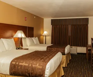 Photo 4 - Richland Inn & Suites