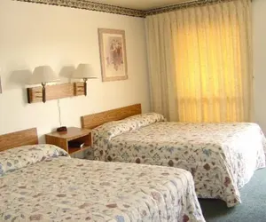 Photo 4 - Viking Jr. Motel
