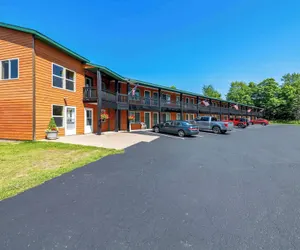 Photo 2 - Quality Inn & Suites Munising