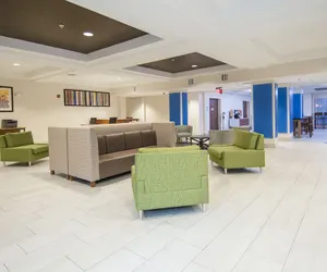 Photo 5 - Holiday Inn Express & Suites Ocean Springs, an IHG Hotel