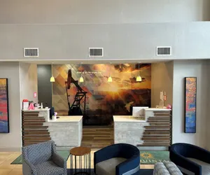 Photo 3 - La Quinta Inn & Suites by Wyndham Longview North