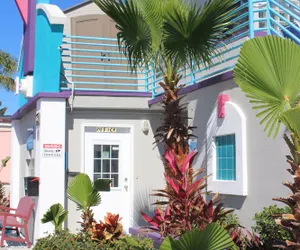Photo 3 - Royal North Beach All Suites