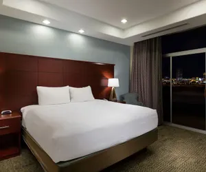 Photo 4 - Staybridge Suites: Las Vegas - Stadium District by IHG