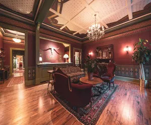 Photo 3 - St. Elmo Hotel
