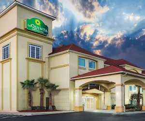 Photo 2 - La Quinta Inn & Suites by Wyndham Kingsland/Kings Bay