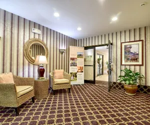 Photo 4 - Roosevelt Inn and Suites Saratoga Springs