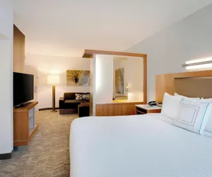 Photo 2 - Springhill Suites Marriott Airport