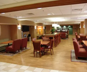 Photo 4 - Hampton Inn Garden City