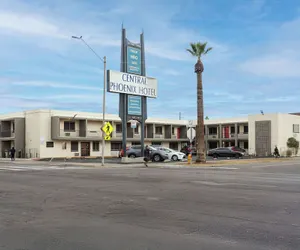 Photo 2 - Central Phoenix Hotel
