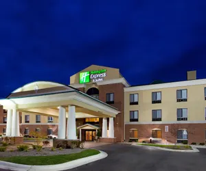 Photo 2 - Holiday Inn Express Hotel & Suites Bay City, an IHG Hotel