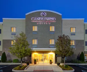 Photo 2 - Candlewood Suites Perrysburg, an IHG Hotel