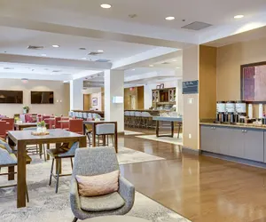 Photo 5 - Hilton Garden Inn Phoenix Airport North