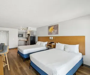Photo 4 - Sugar Sands Beachfront Hotel, a By The Sea Resort