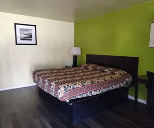 Photo 2 - Budget Inn and Suites