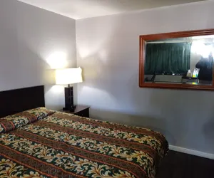 Photo 4 - Budget Inn and Suites