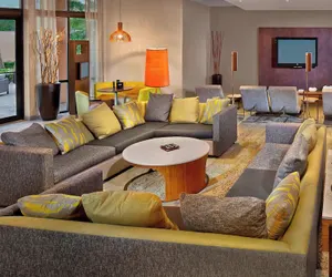 Photo 5 - Courtyard By Marriott Stuart