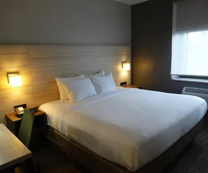 Photo 3 - Country Inn & Suites by Radisson, Staten Island