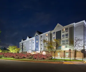 Photo 2 - Candlewood Suites Manassas, an IHG Hotel