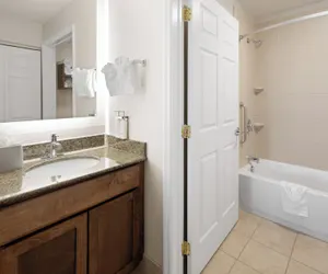Photo 4 - Staybridge Suites Harrisburg by IHG