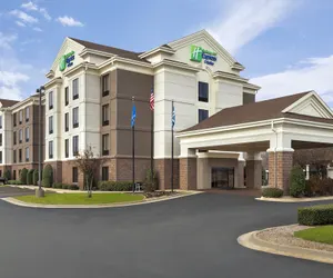 Photo 2 - Holiday Inn Express Hotel & Suites Durant by IHG