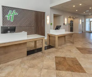 Photo 4 - Holiday Inn Hotel & Suites Memphis - Wolfchase Galleria, an IHG Hotel