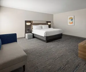 Photo 5 - Holiday Inn Express & Suites Meriden by IHG