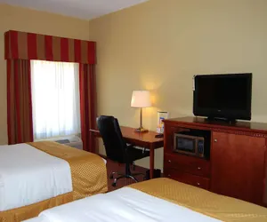 Photo 5 - La Quinta Inn & Suites by Wyndham Fairfield TX