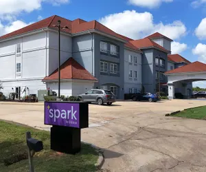 Photo 2 - Spark by Hilton Brandon