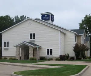 Photo 2 - Cobblestone Inn & Suites - Brillion