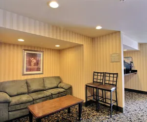 Photo 3 - Cobblestone Inn & Suites - Brillion