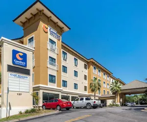 Photo 2 - Comfort Inn And Suites