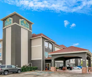 Photo 2 - La Quinta Inn & Suites by Wyndham Broussard - Lafayette Area