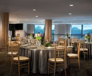 Photo 5 - Renaissance Raleigh North Hills Hotel