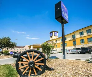 Photo 2 - Sleep Inn & Suites near Palmetto State Park