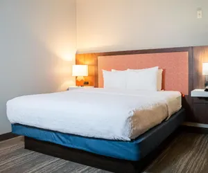 Photo 3 - Hampton Inn Gonzales