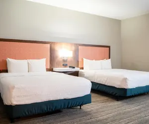 Photo 5 - Hampton Inn Gonzales