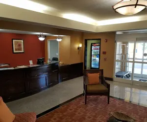 Photo 4 - La Quinta Inn & Suites by Wyndham Atlanta-Union City