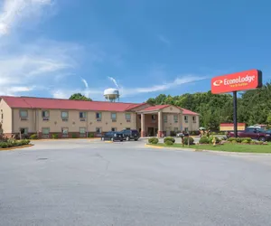 Photo 2 - Econo Lodge Inn & Suites Rockmart