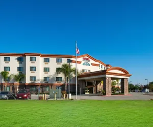 Photo 2 - Hotel Chino Hills