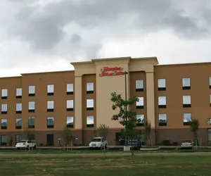 Photo 2 - Hampton Inn & Suites Cleveland Mentor