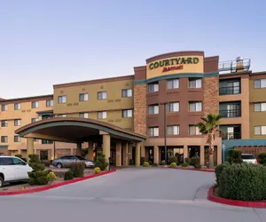 Photo 2 - Courtyard Marriott Victorville