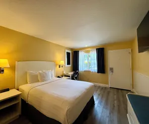 Photo 2 - Monterey Bay Lodge