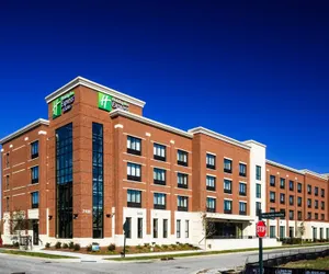 Photo 2 - Holiday Inn Express & Suites Franklin - Berry Farms, an IHG Hotel